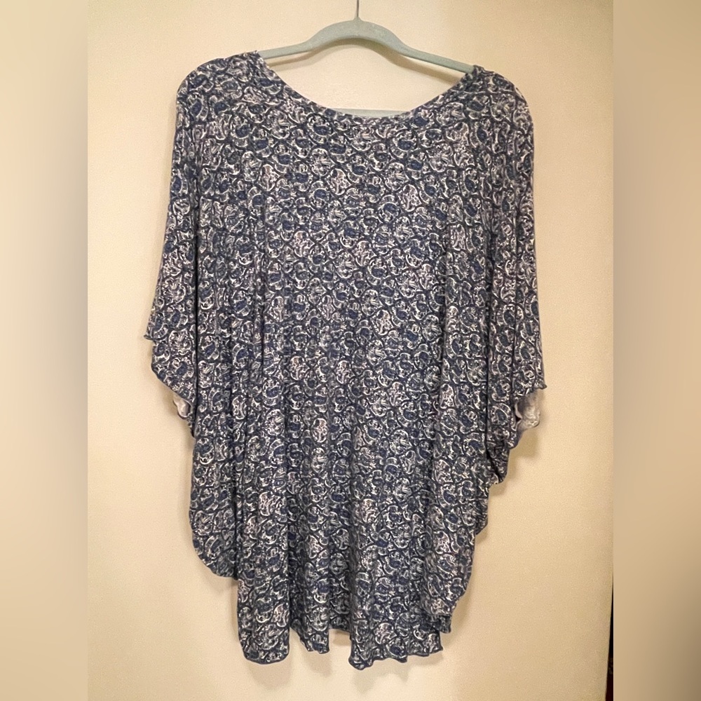 Super Stylish Bohemian Xamiani top size small.